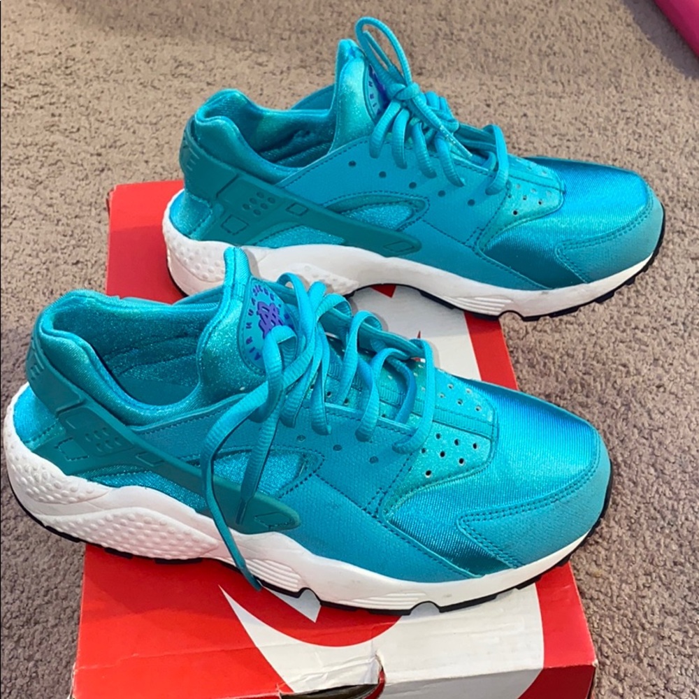 Air Huarache Run